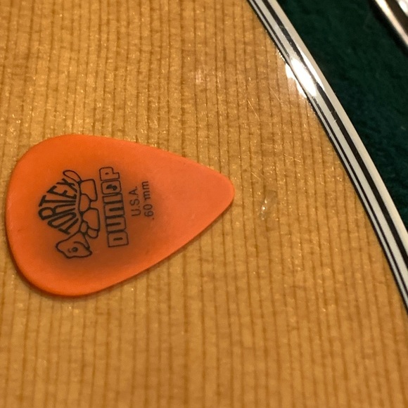 2002 Martin D-28 Six String Acoustic Electric Guitar with case - Picture 11 of 14